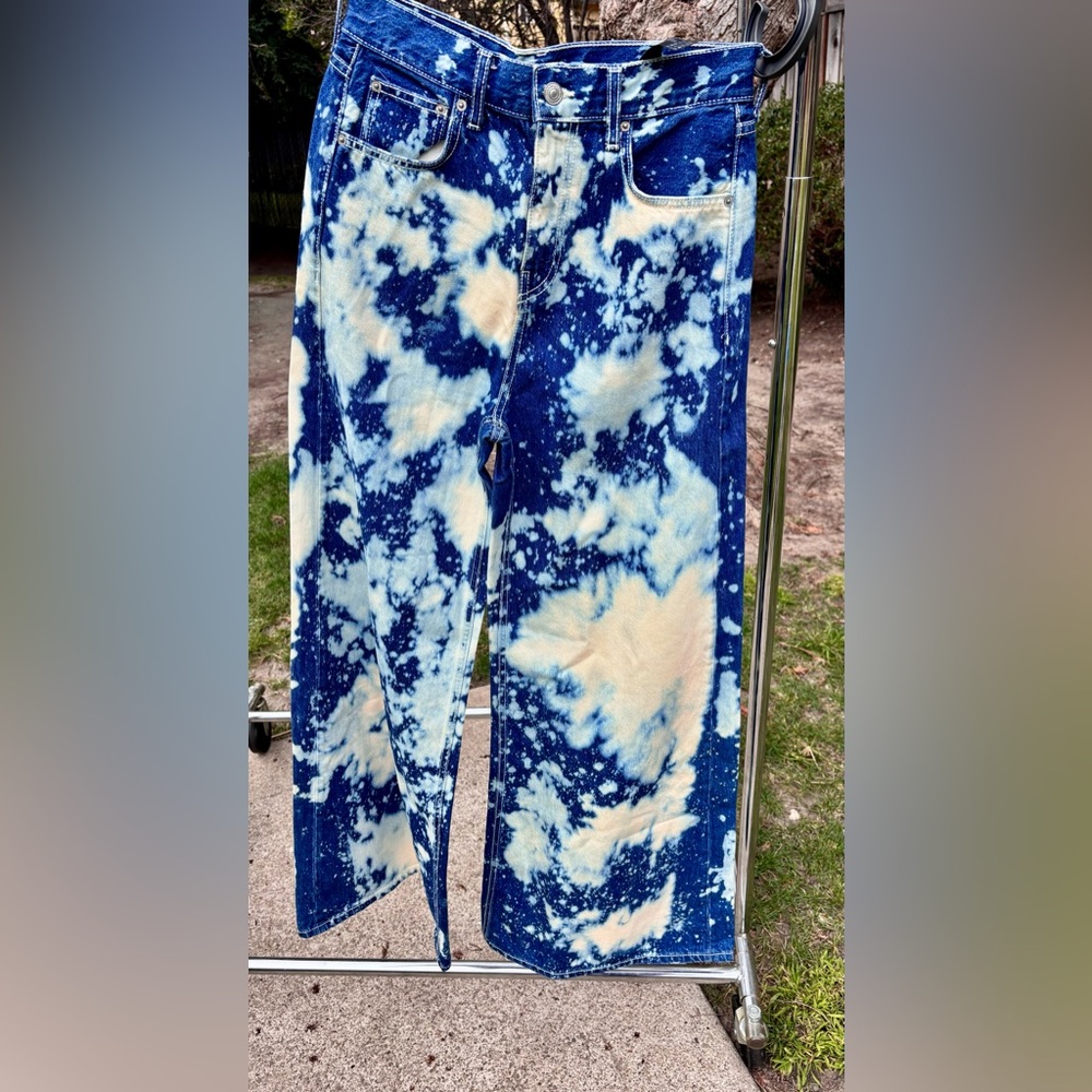 Zara wide leg custom bleached jeans SUPER CUTE 😍. Size US 6